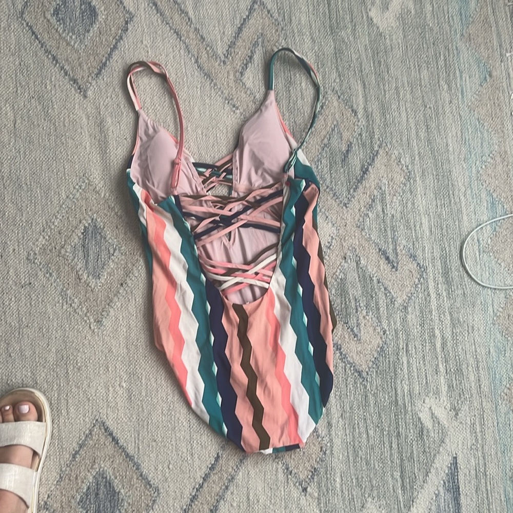 Red carter one piece bathing suit women’s small - Picture 2 of 3